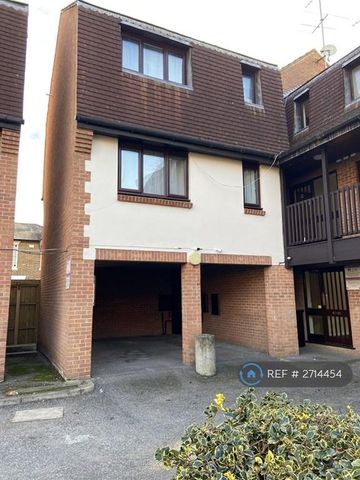 2 bedroom terraced house to rent - Photo 3