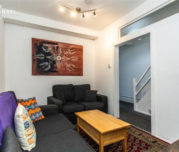 4 bedroom terraced house to rent - Photo 3