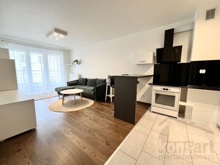 Wynajem | 2-pokojowe mieszkanie 50 m² | Winda - Photo 2