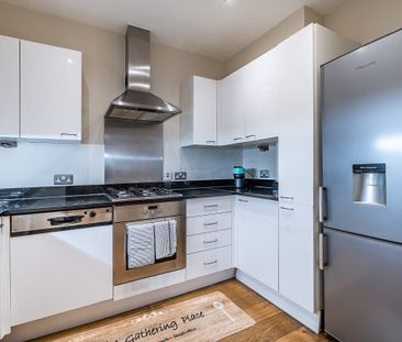 2 bedroom flat to rent - Photo 4