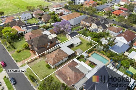 Refreshed 3-Bedroom Home - Photo 4