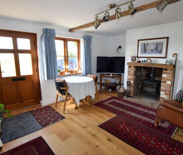 2 bedroom cottage to rent - Photo 2