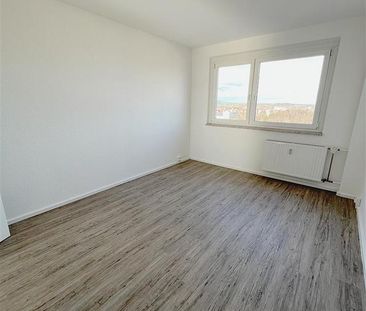 Traumhafte Aussicht vom Sonnenbalkon! Frisch saniert! - Foto 1