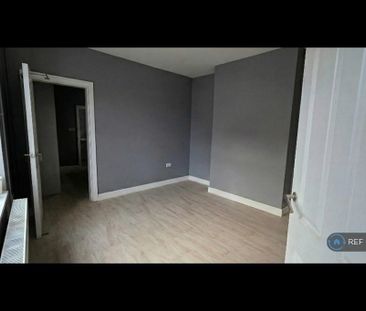 2 bedroom end of terrace house to rent - Photo 3