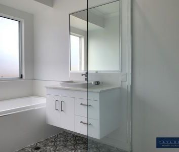 Stunning and Spacious 4-Bedroom Home in Serene Cannon Valley - Photo 3