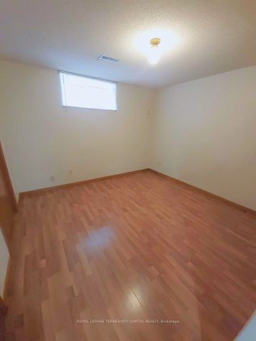 For Lease - 98 Buchanan Street Unit# Lower, Barrie, Ontario - Photo 4