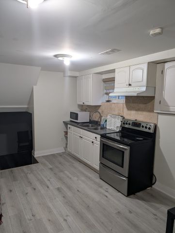 For Lease - 6393 Chaumont Crescent, Mississauga, Ontario - Photo 2