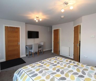 Studio to rent - Photo 3