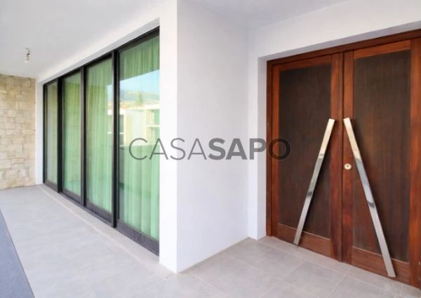 Moradia em Banda T3 Triplex para alugar no Funchal