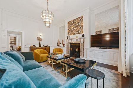 3 bedroom flat to rent - Photo 2