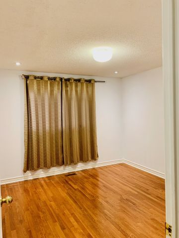 For Lease - 2780 Teak Crescent, Oakville, Ontario - Photo 5