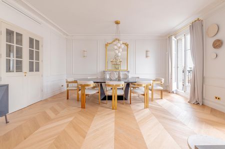 Appartement à louer rue de Longchamp, Paris 16ème - Photo 5