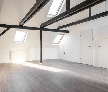 Schick saniertes Loft-Appartement mit Einbauküche in der östlichen ... - Foto 5