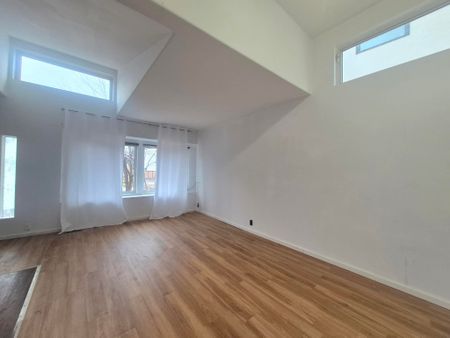 For Lease - 1046 Meredith Avenue, Mississauga, Ontario - Photo 3