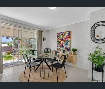 Well Presnted Home with Side Access - Photo 6