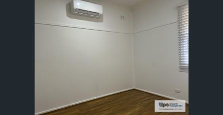 Updated 2 Bedroom Semi - Photo 4