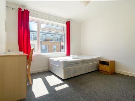 6 bedroom house to rent - Photo 4