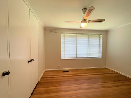 61 Anora Crescent, Mulgrave - Photo 5