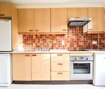 1 bedroom apartment to rent - Photo 3
