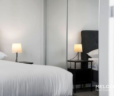 SOUTHBANK GRAND ONE-BEDROOM – FURNISHED - Photo 5