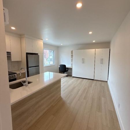 Studio moderne avec vue sur le Lac des Nations – TOUT INCLUS - Photo 4