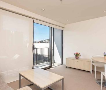 Two Bedroom Apartment, offered furnished - Photo 4