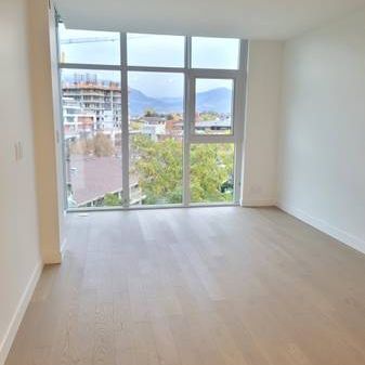 Beach Front Living - 1 BED 1.5 BATH AT CABAN KELOWNA - Photo 4