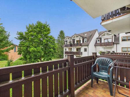 Modernisierte & ruhige 1-Raum-Wohnung mit Balkon in Lengenfeld - Photo 5