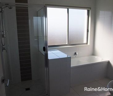 3 BEDROOM HOME RURAL VIEW - Photo 4