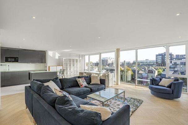 2 bedroom flat to rent - Photo 1