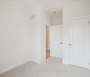 For Lease - 16 Tay Lane, Richmond Hill, Ontario - Photo 3