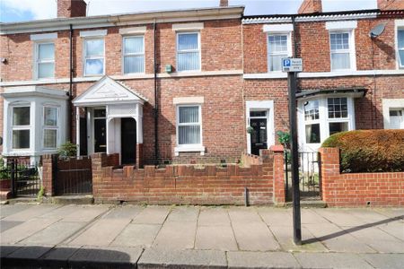 3 bedroom terraced house to rent - Photo 5