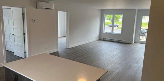 2 CH - 1 SDB - Montréal - $2,050 /mo - Photo 2