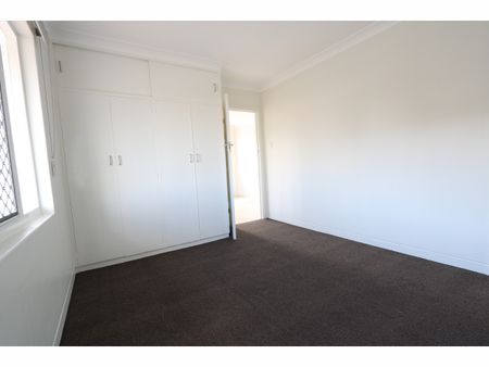 Boutique unit in Annerley - Photo 3