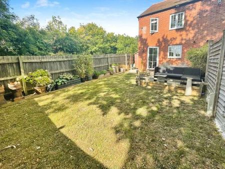 St. Peters Way, Stratford-upon-avon, CV37 - Photo 3