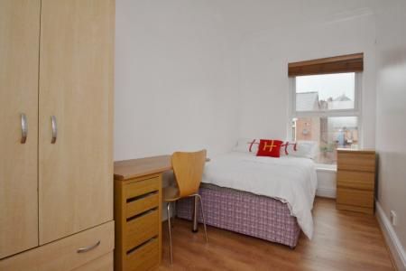 Standish Road, Fallowfield, Manchester, M14 - Photo 4