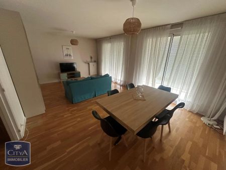 Appartement à louer 4 pièces 99.71m² - Photo 3