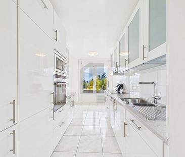 LUMINEUX AVEC BALCON ET PROCHE DE O.I - Foto 3