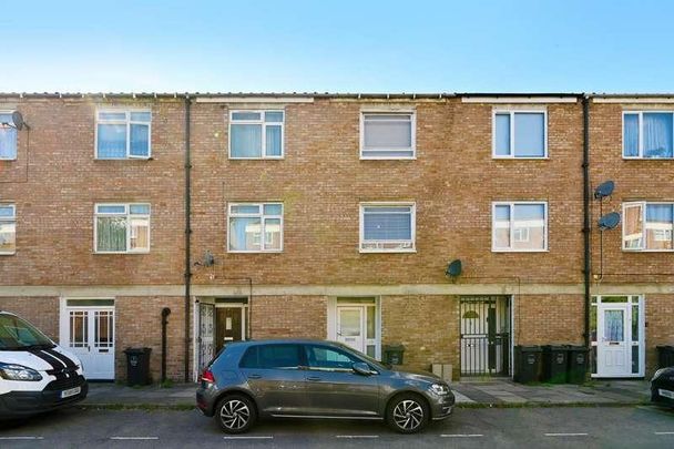 Blackwell Close, Hackney, E5 - Photo 1