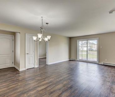 1051 Rue Guy-Burelle, H7W 0G3, H7W 0G3, Laval - Photo 3