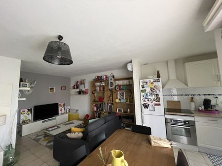 Location Appartement 2 pièces 45m² ALBI 81000 - Photo 3