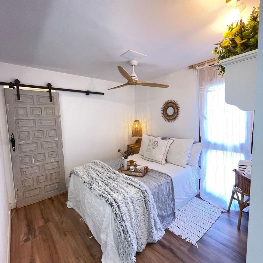 Alquiler de ático en Avenida las Palmeras, 4 - Photo 1