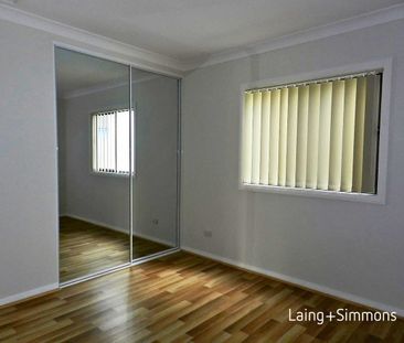 Neatly presented granny flat with parking - Photo 1