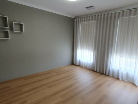 Spacious 4 x 2 Family Home with Study, Theatre & Quality Finishes - Photo 5