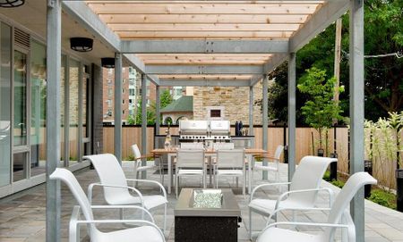 SoHo Lisgar Luxury Condominiums - Photo 4