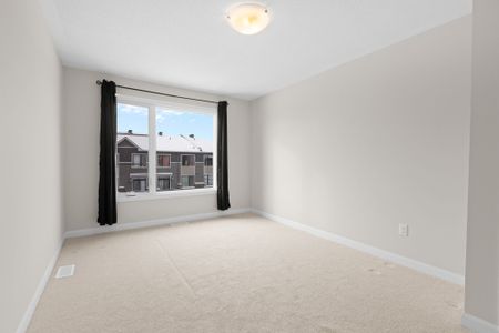 For Lease - 806 Glissade Grove, Orleans - Cumberland and Area, Ontario - Photo 4