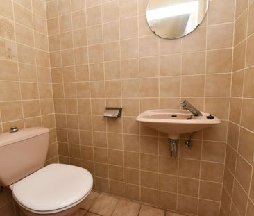 Ruim INSTAPKLAAR appartement te Oeselgem met 2 slaapkamers en GARAGE. - Photo 6