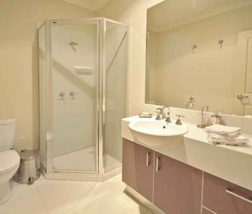 Room 5 (Non Ensuite) - Photo 1