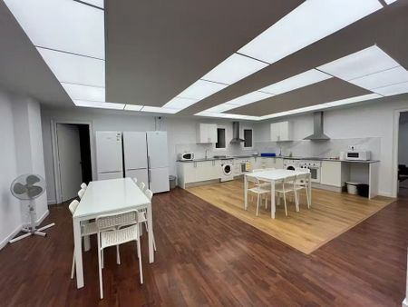 Passeig de Sant Joan, Barcelona, Catalonia 08037 - Photo 4