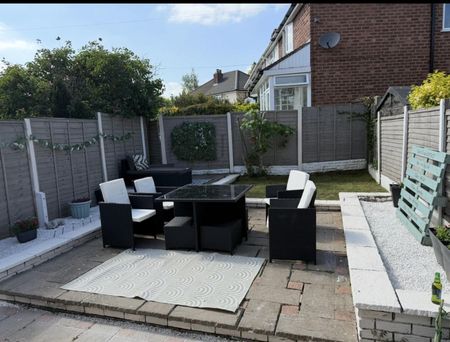 3 bedroom House To Let - Photo 3